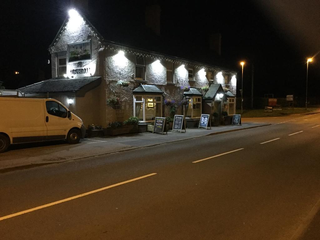 Hotel The Huntsman Cheadle  Exterior foto