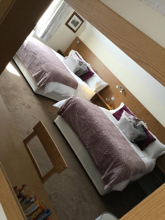 Hotel The Huntsman Cheadle  Habitación foto