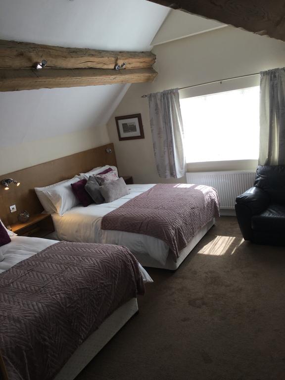 Hotel The Huntsman Cheadle  Habitación foto
