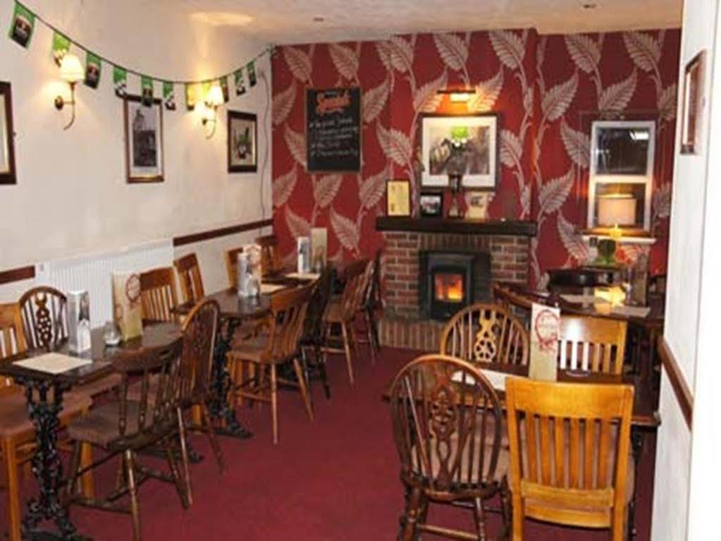 Hotel The Huntsman Cheadle  Exterior foto
